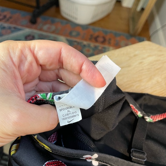 Nike sport bra - Picture 2 of 4